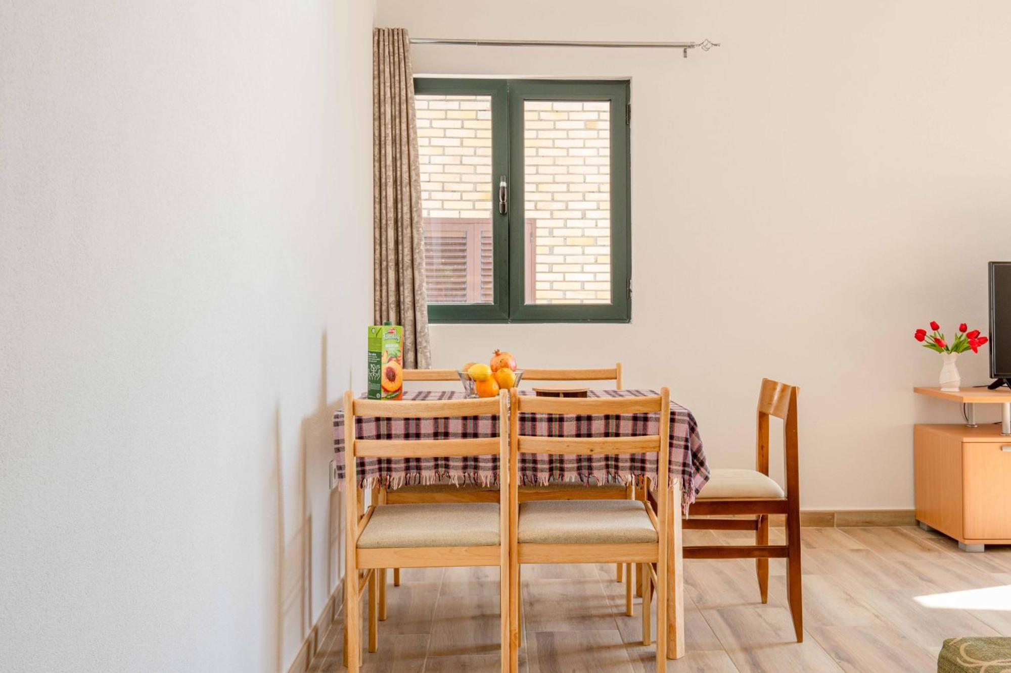 Apartmani Sonja I Branko 수토모레 외부 사진