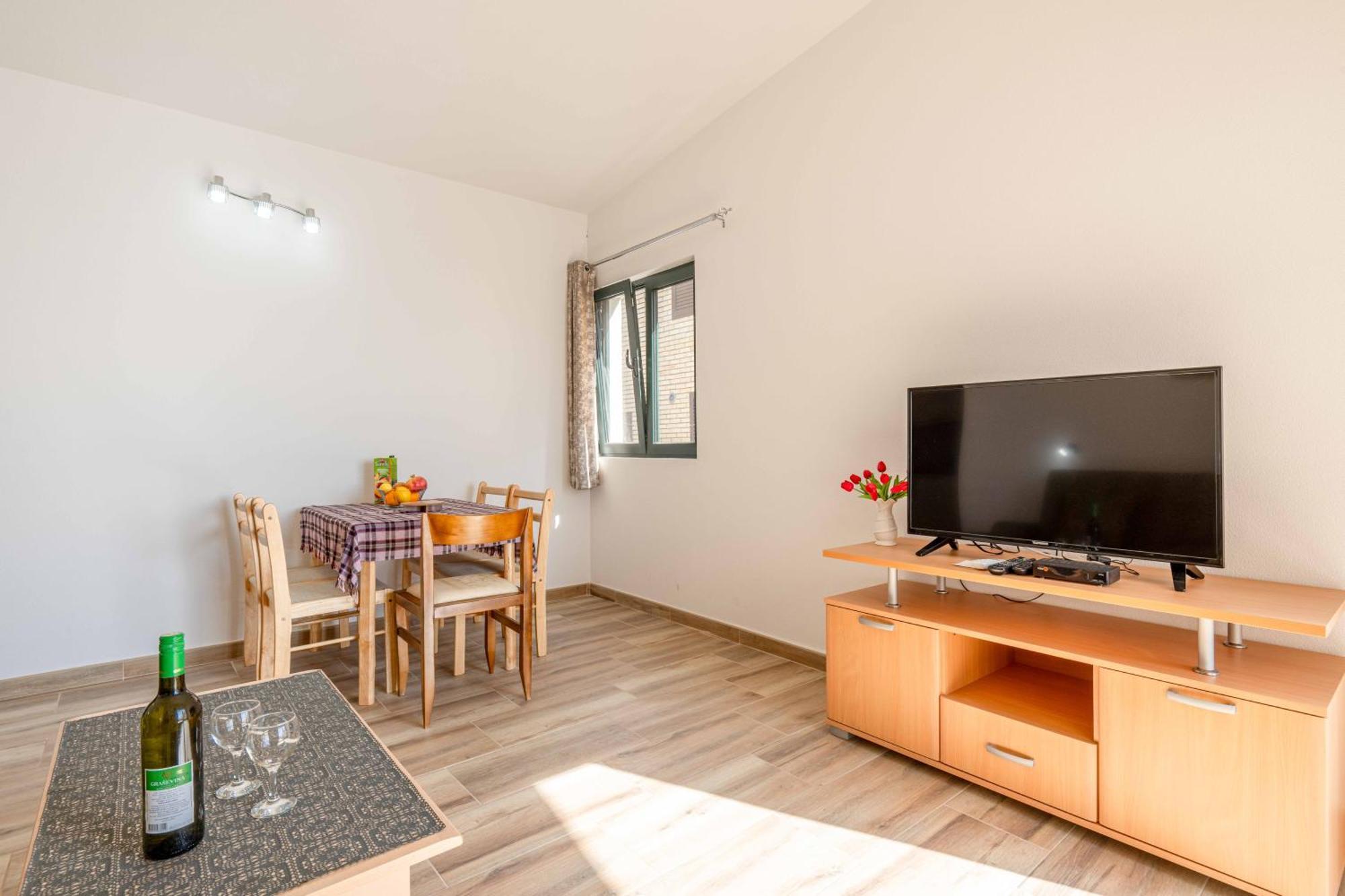 Apartmani Sonja I Branko 수토모레 외부 사진