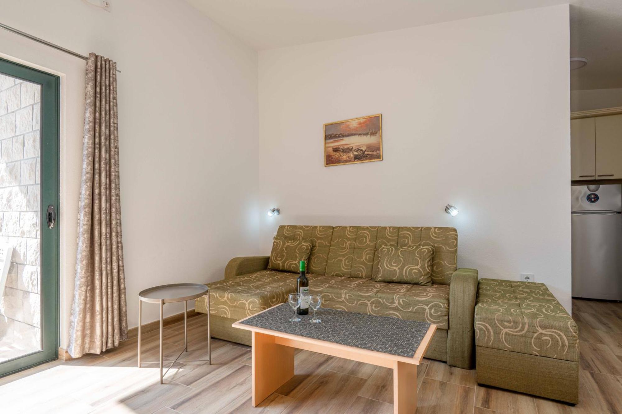 Apartmani Sonja I Branko 수토모레 외부 사진